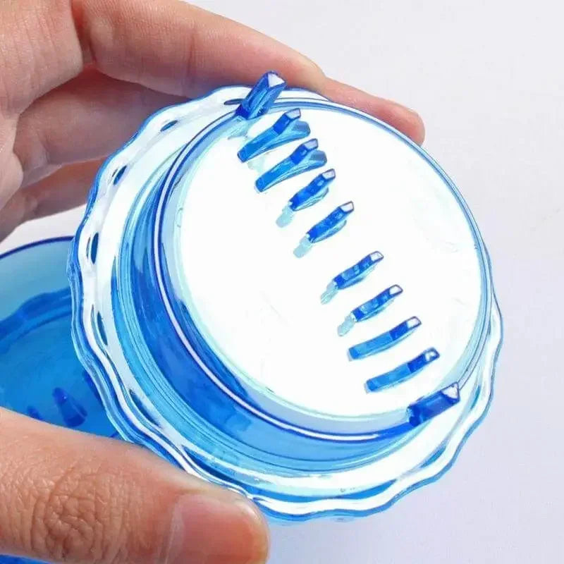 New Kitchen Multifunctional Garlic Crusher Manual Garlic Press Roll Crusher