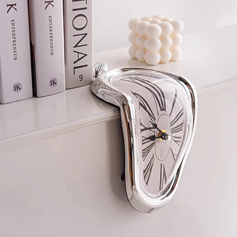 2024 New Novel Surreal Melting Distorted Wall Clocks Surrealist Salvador